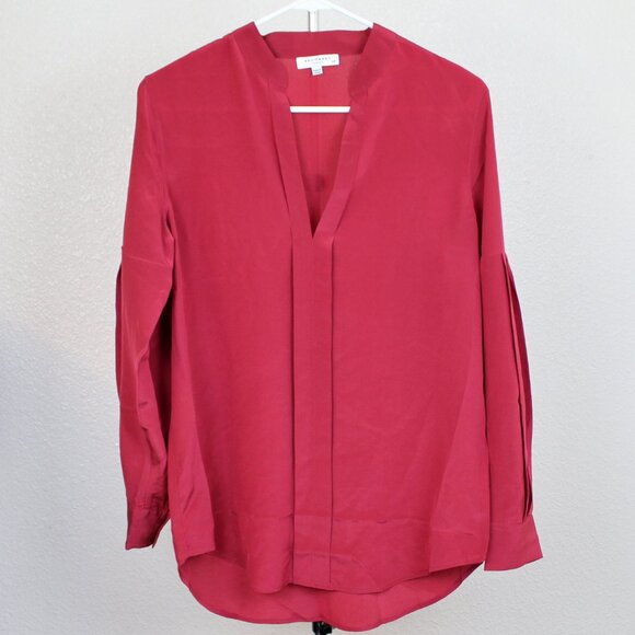 NWT EQUIPMENT Split V-Neck Silk Blouse | Office Workwear Date Night Essential - Picture 2 of 8
